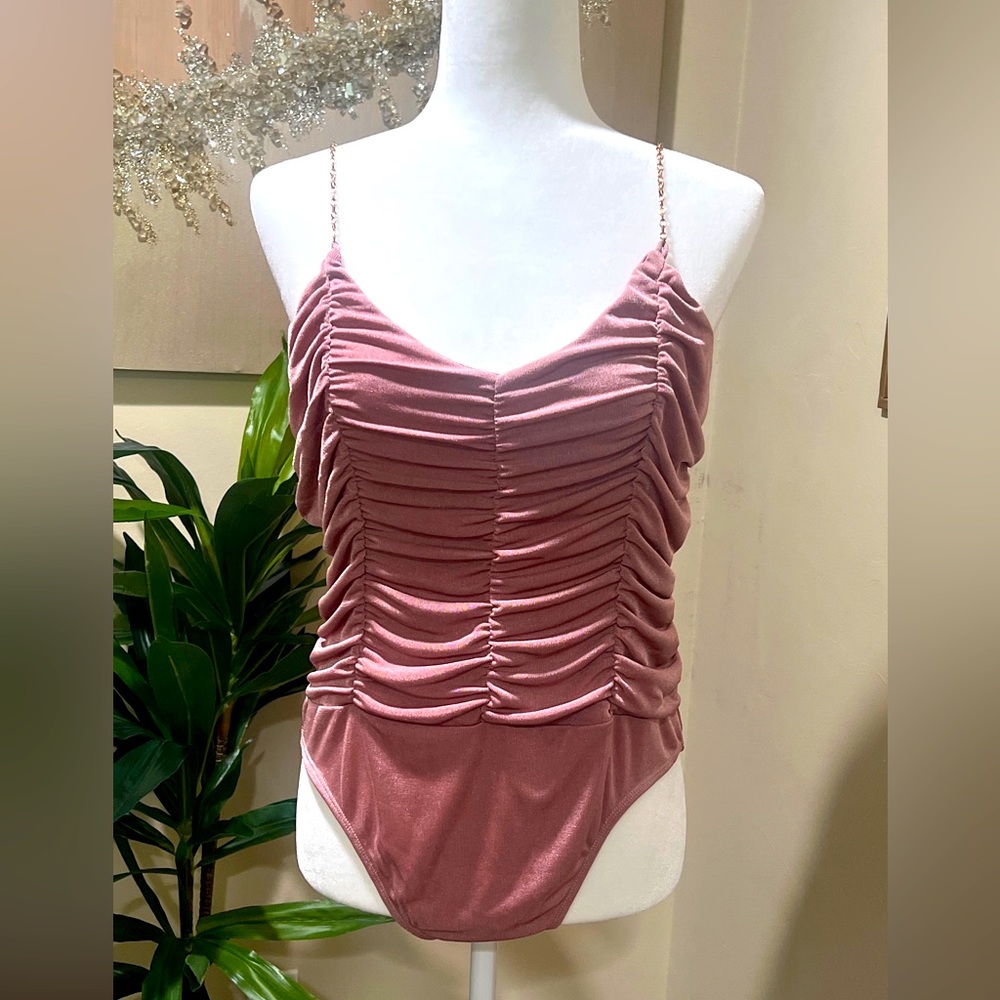 Rue 21 Ruched Pink Bodysuit with chain straps size XL - Picture 1 of 4